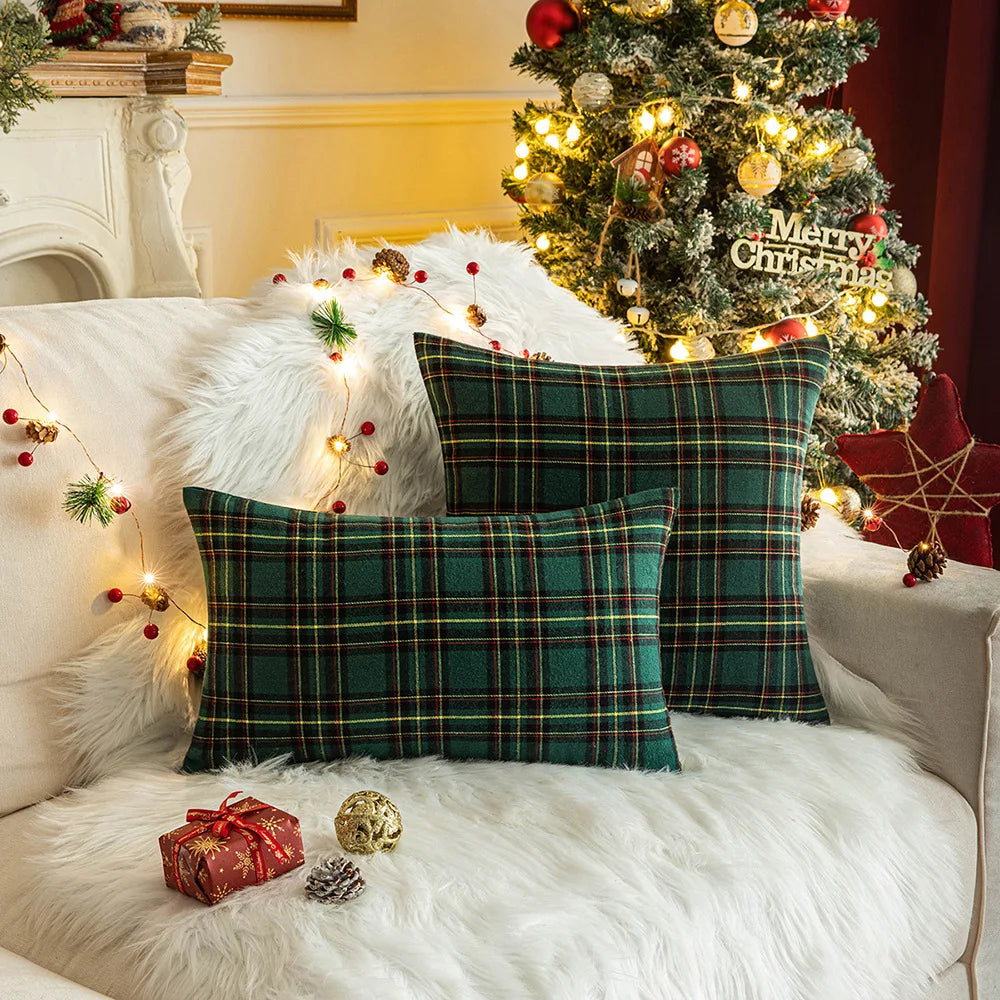 2pcs Christmas Plaid Cushion Covers