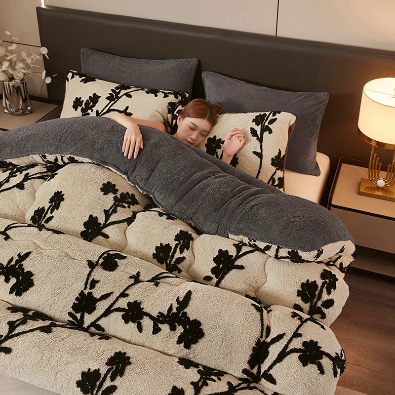Double-Sided Velvet Comforter