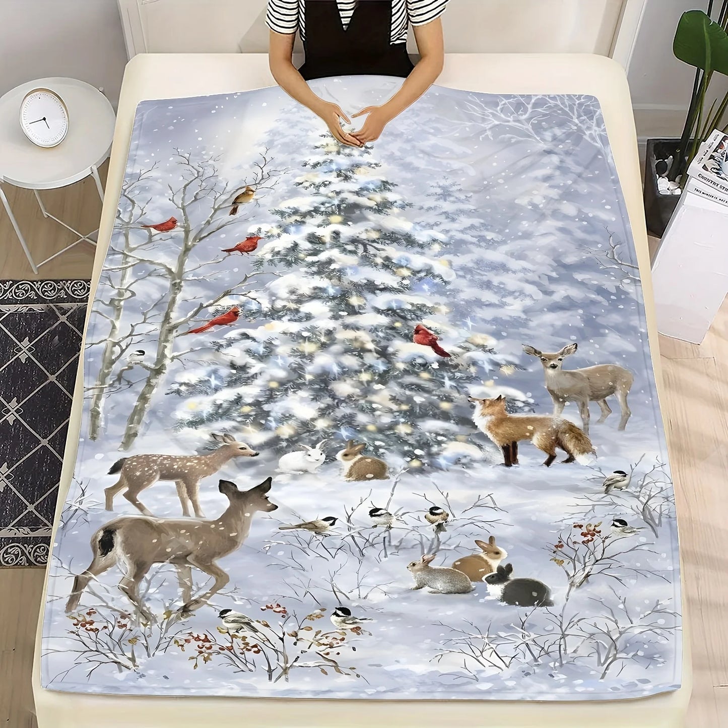Ultra-Soft Throw Blanket with Christmas Design