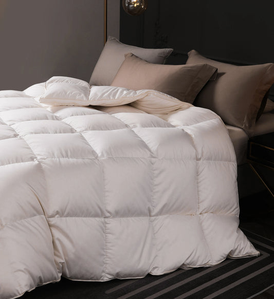 Hotel Quality95% White Goose Down Duvet Fluffy Lightweight