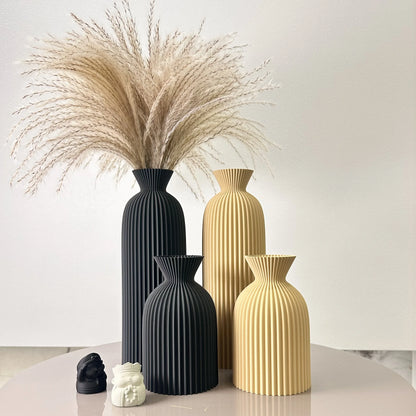 2-Piece Set of Wavy Pattern Art Dry Vase, Dried Flower Vase